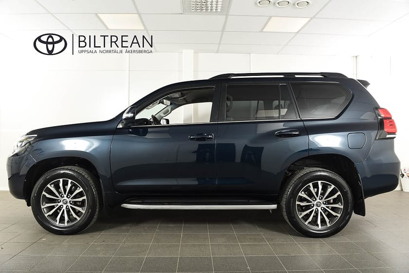 Bild 3 av Toyota Land Cruiser 2.8 D 4WD Premium Drag Värmare Vinterhjul