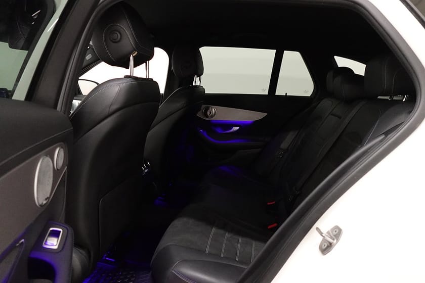 Bild 4 av Mercedes-Benz C 200 T 4MATIC 9G AMG Line Night Edtn Cockpit Burmester