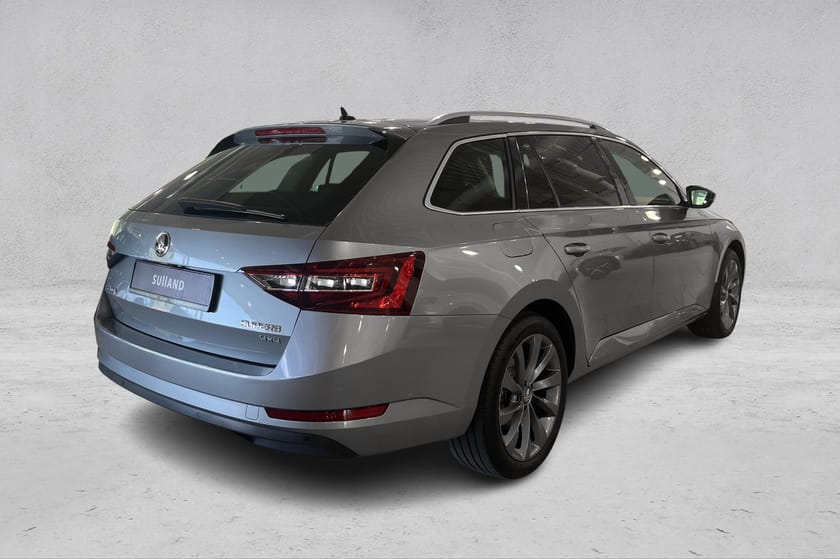 Bilde 5 av Škoda Superb Stasjonsvogn |Style | 4x4 | Hengerfeste | HIFI lyd anlegg |
