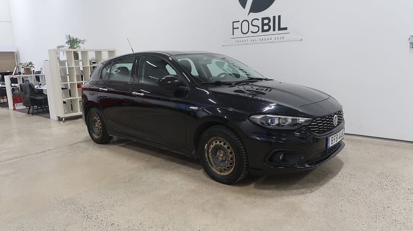 Bild 1 av Fiat Tipo *RÄNTEKAMPANJ 3.45%* 1.6 Lounge Nyservad-Värmare-SoV