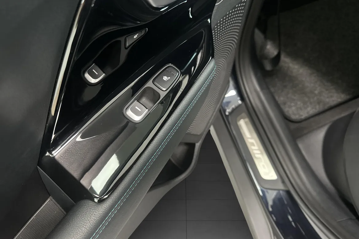 picture of a car
