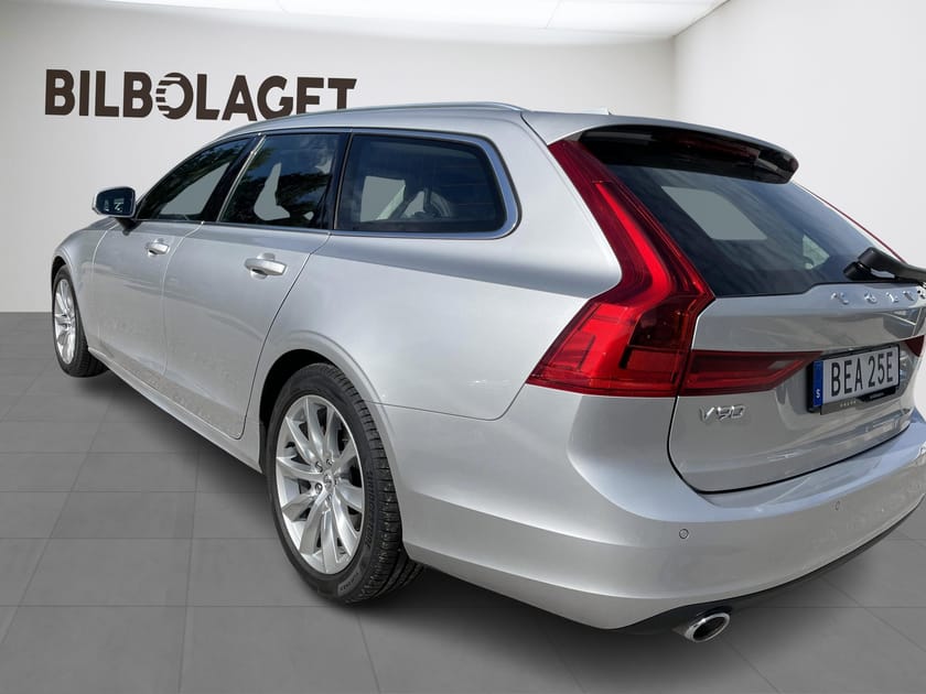 Bild 3 av Volvo V90 D3 AWD Momentum Advanced Edition