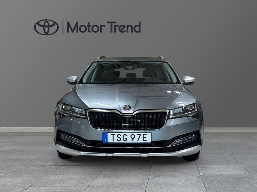 Bild 5 av Škoda Superb Scout 2,0 TDi 4x4 DSG Sekventiell Drag Vinterhjul