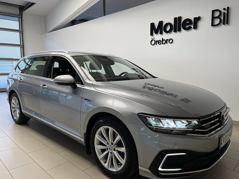 Bild 1 av Volkswagen Passat Sportscombi GTE 1.4 218hk TSI I Bkamera/Drag