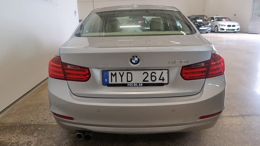 Bild 5 av BMW 328i Sedan 328 Aut-SoV-PDC-Rattvärme
