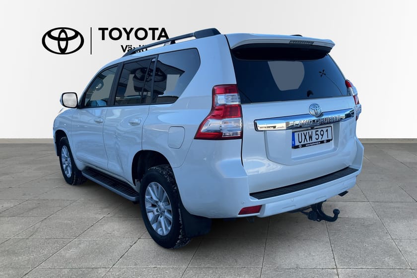 Bild 3 av Toyota Land Cruiser 2,8 4WD Business Off-Road Visibility pack 7-sits Drag V-hjul