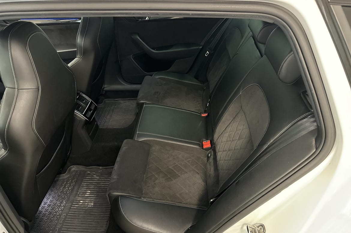 Škoda Superb Kombi 2.0 TDI 4x4 SCR DSG Sekventiell, 190hk, 2017