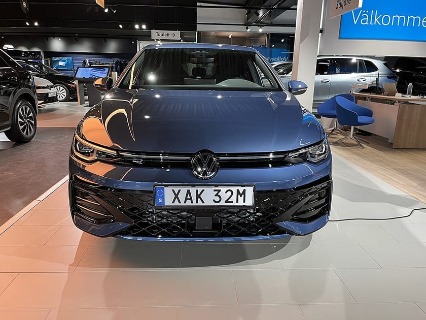 Bild 1 av Volkswagen Golf R-LINE 2,0 TSI 204 HK DSG7 4MOTION