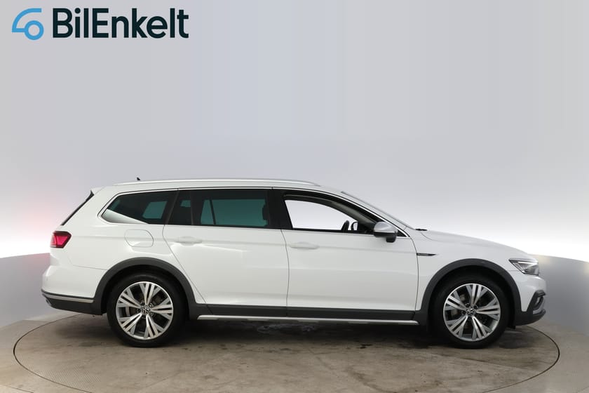Bild 2 av Volkswagen Passat Alltrack 200 TDI DSG 4M Cockpit D-Värme