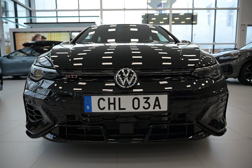 Bild 4 av Volkswagen Golf GTI Clubsport 300 hk **SE SPEC**