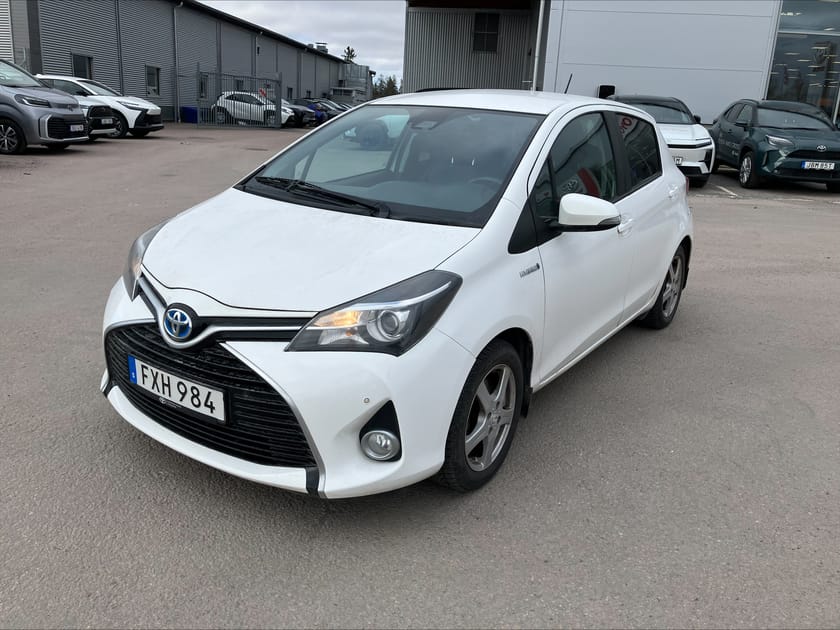 Bild 1 av Toyota Yaris Hybrid Active P-sensorer