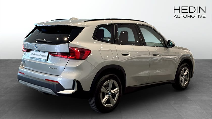 Bild 2 av BMW X1 xDrive25e xDrive 25e Tonade rutor, Rattvärme