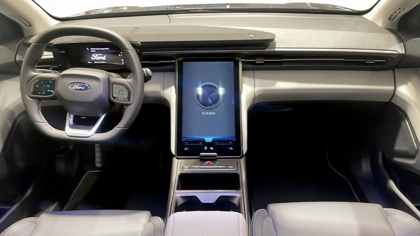 Bild 4 av Ford Explorer EV Extended Range RWD 77kWh Long 286hk Dragkrok  | fr 4495kr/mån Privatlease