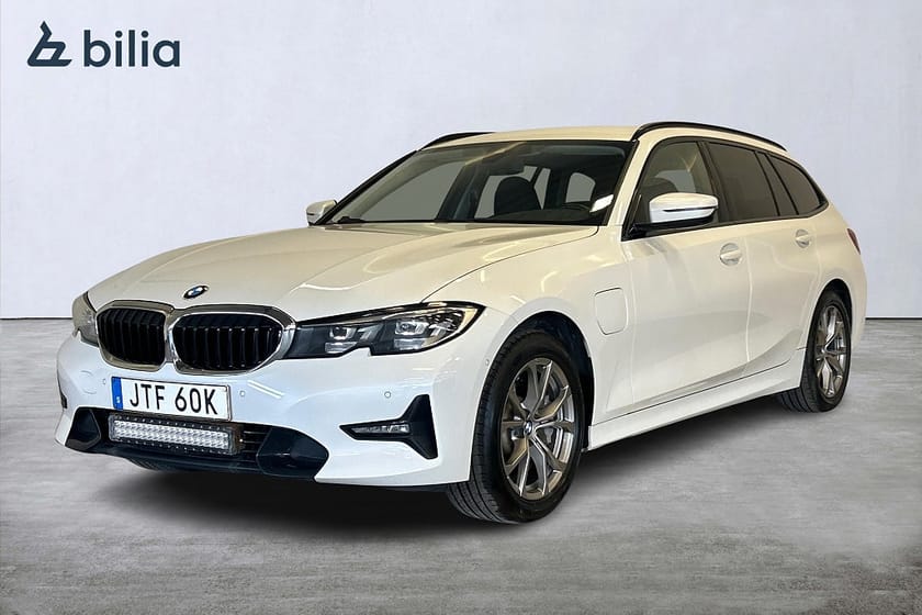 Bild 1 av BMW 330e xDrive Touring Touring/Sport Line/Drag/Backkamera/Sportstol