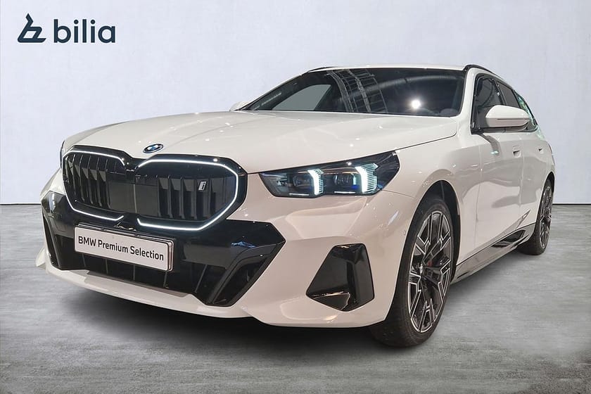 Bild 1 av BMW i5 xDrive40 Touring M Sport Pro/H/K/Adaptiv farthållare
