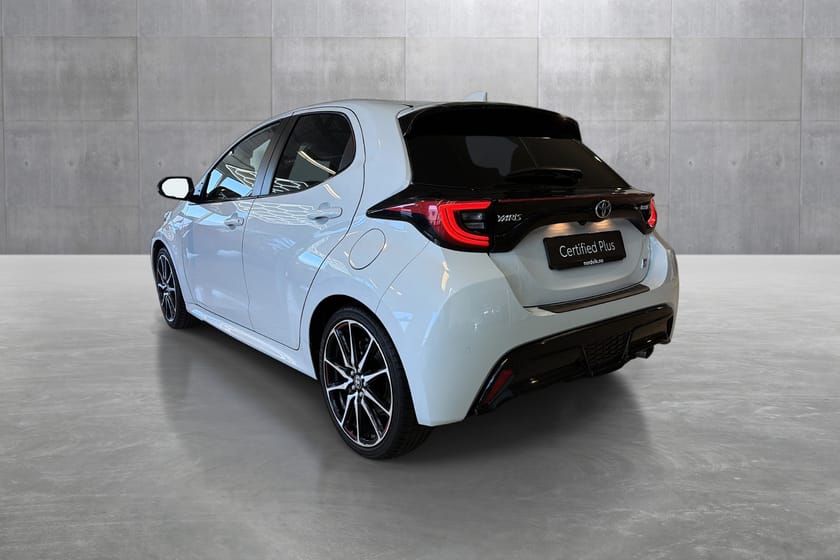 Bilde 3 av Toyota Yaris Hybrid GR-Sport | Panorama | 1,95% Rente!