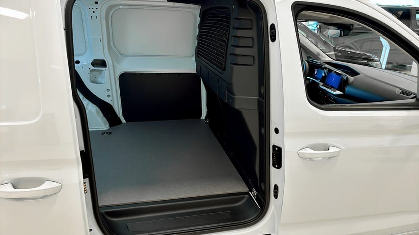 Bild 5 av Ford Grand Transit Connect LIMITED SKÅP L2 PHEV A FWD *KAMPANJ*