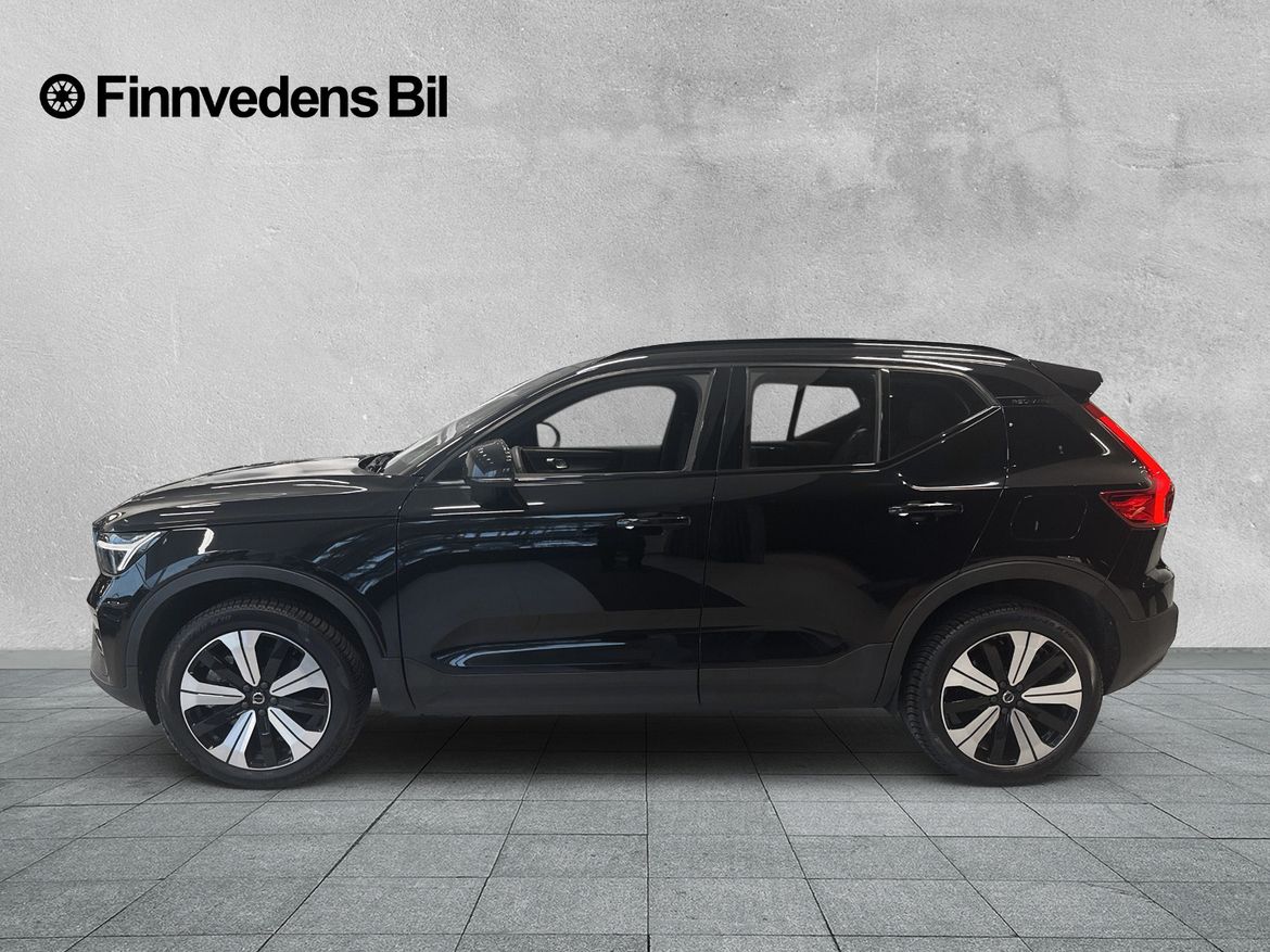 Volvo XC40 2023 - miniatyr 2