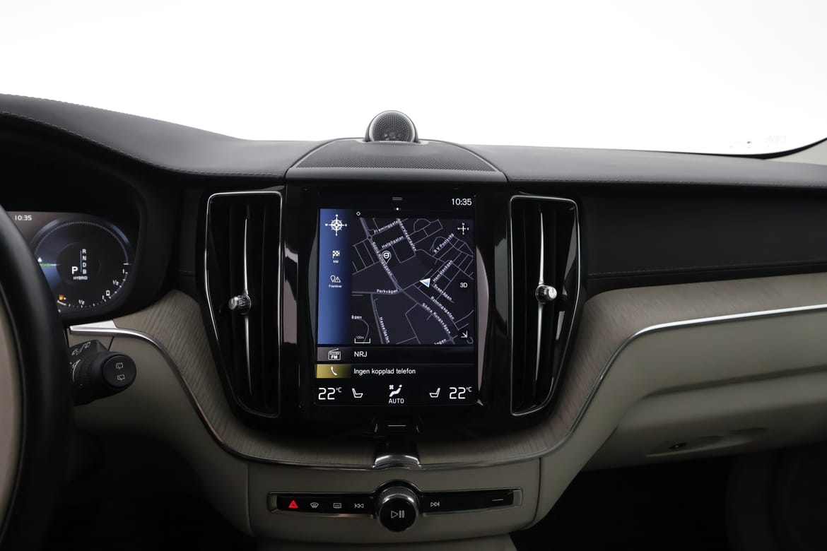 Volvo XC60 2018 - miniatyr 14