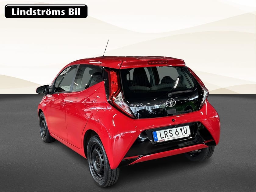Bild 4 av Toyota Aygo 1.0 X-Play Sommar/Vinterhjul