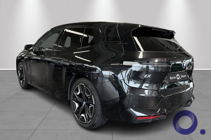 Bilde 3 av BMW iX xDrive40 | AWD | Sport | 360° Kamera | Harman Kardon | 2022