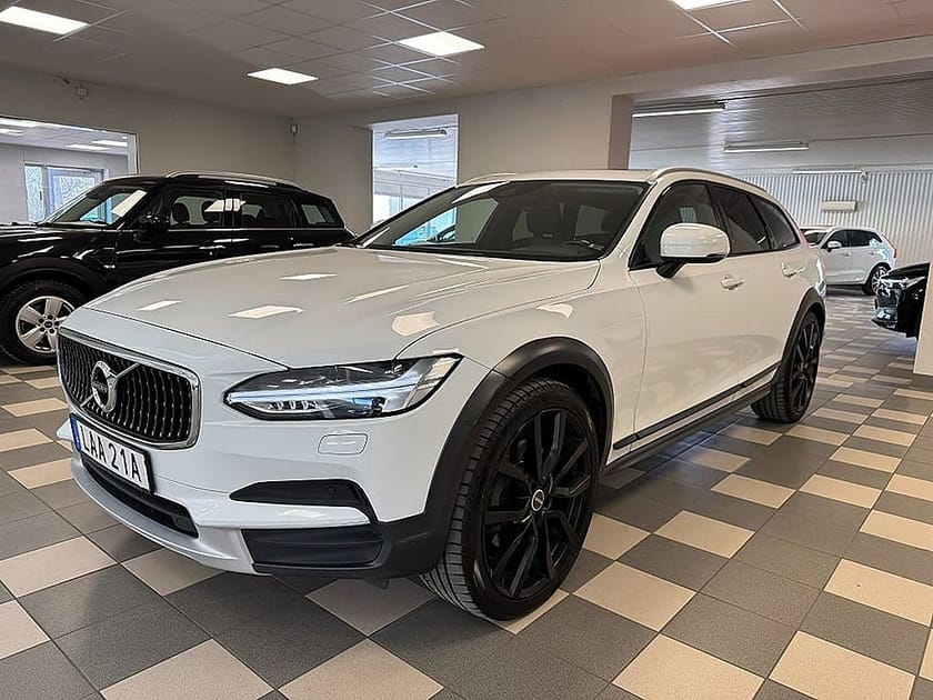 Bild 1 av Volvo V90 Cross Country Country Count...