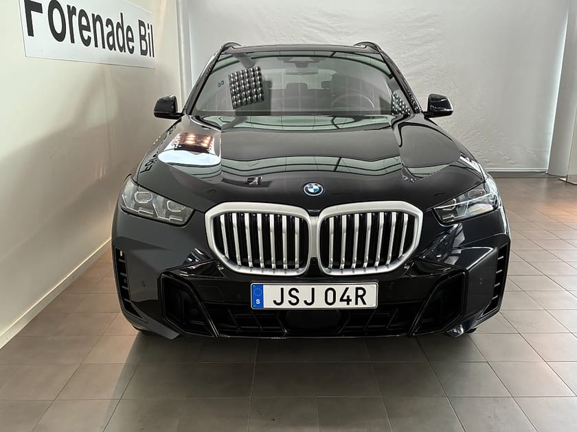 Bild 2 av BMW X5 xDrive50e 3,95%ränta M Sport Komfortstol Drag Panorama