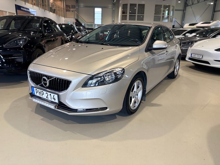 Bild 1 av Volvo V40 T2 Kinetic / Nyservad*