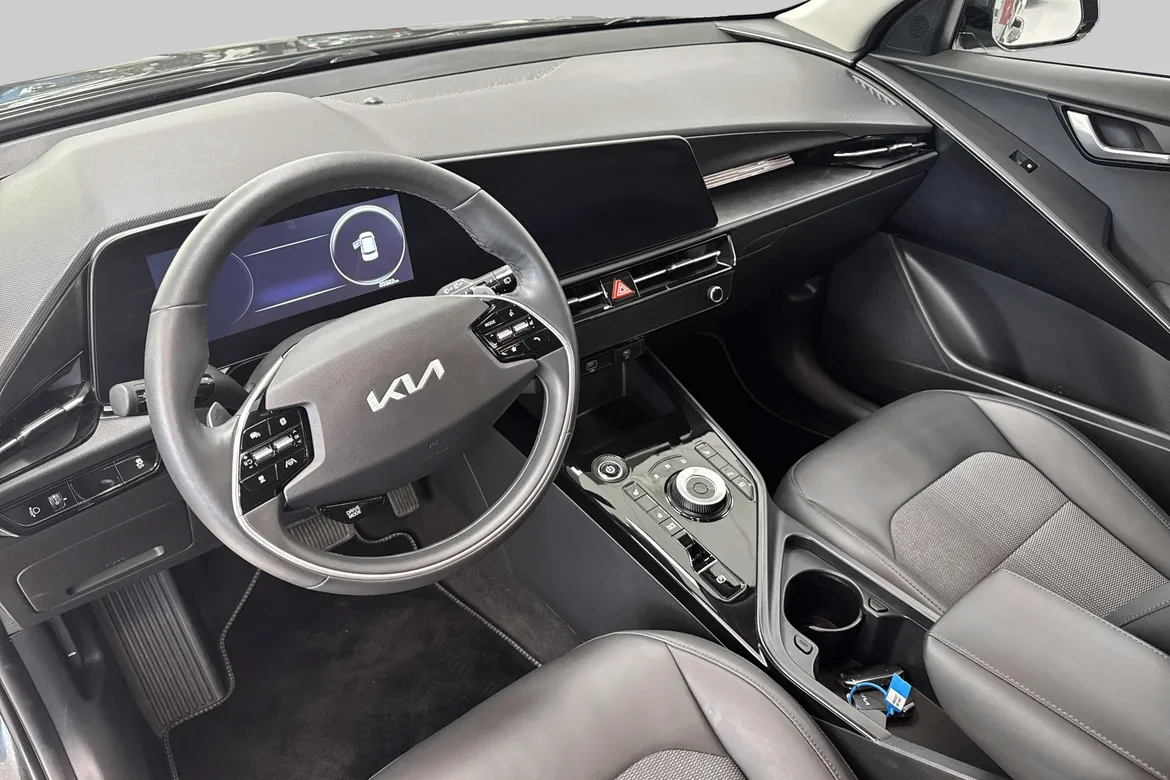 picture of a car