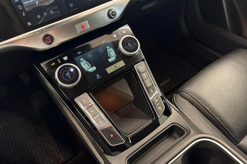 Bilde 5 av Jaguar I-Pace EV400 AWD, Head-up, LED, Skinn, Luftfjæring, Remote, ACC
