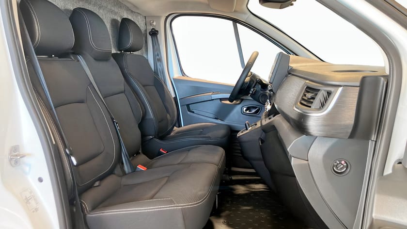 Bild 3 av Renault Trafic Skåpbil L2H1 NORDIC LINE DCI 150 AUTOMAT BVA9
