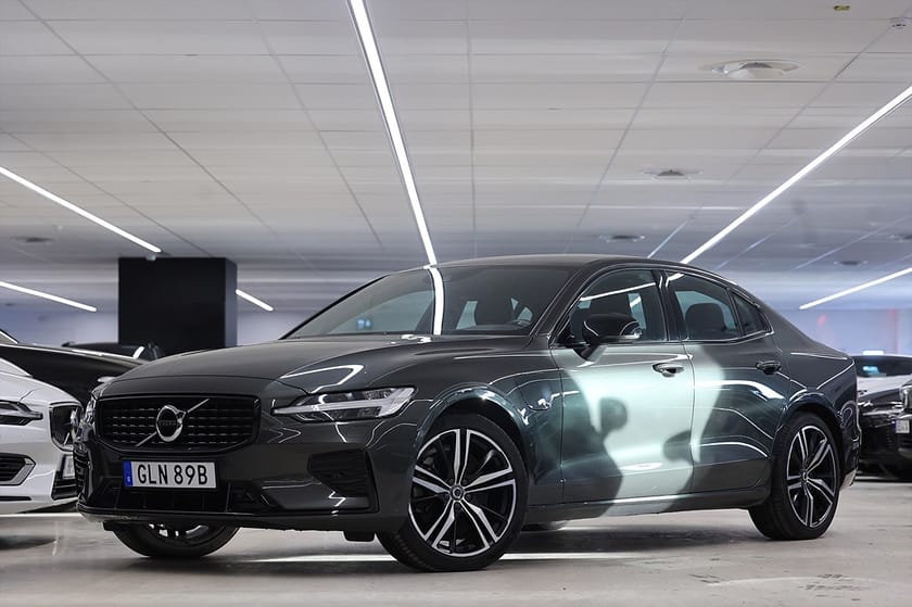 Bild 3 av Volvo S60 Recharge T8 AWD 456hk R-Design H/K Drag