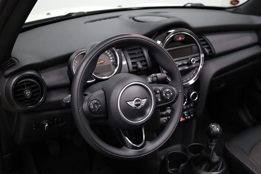 Bild 5 av MINI Cooper Cabriolet Pepper  5490 Mil