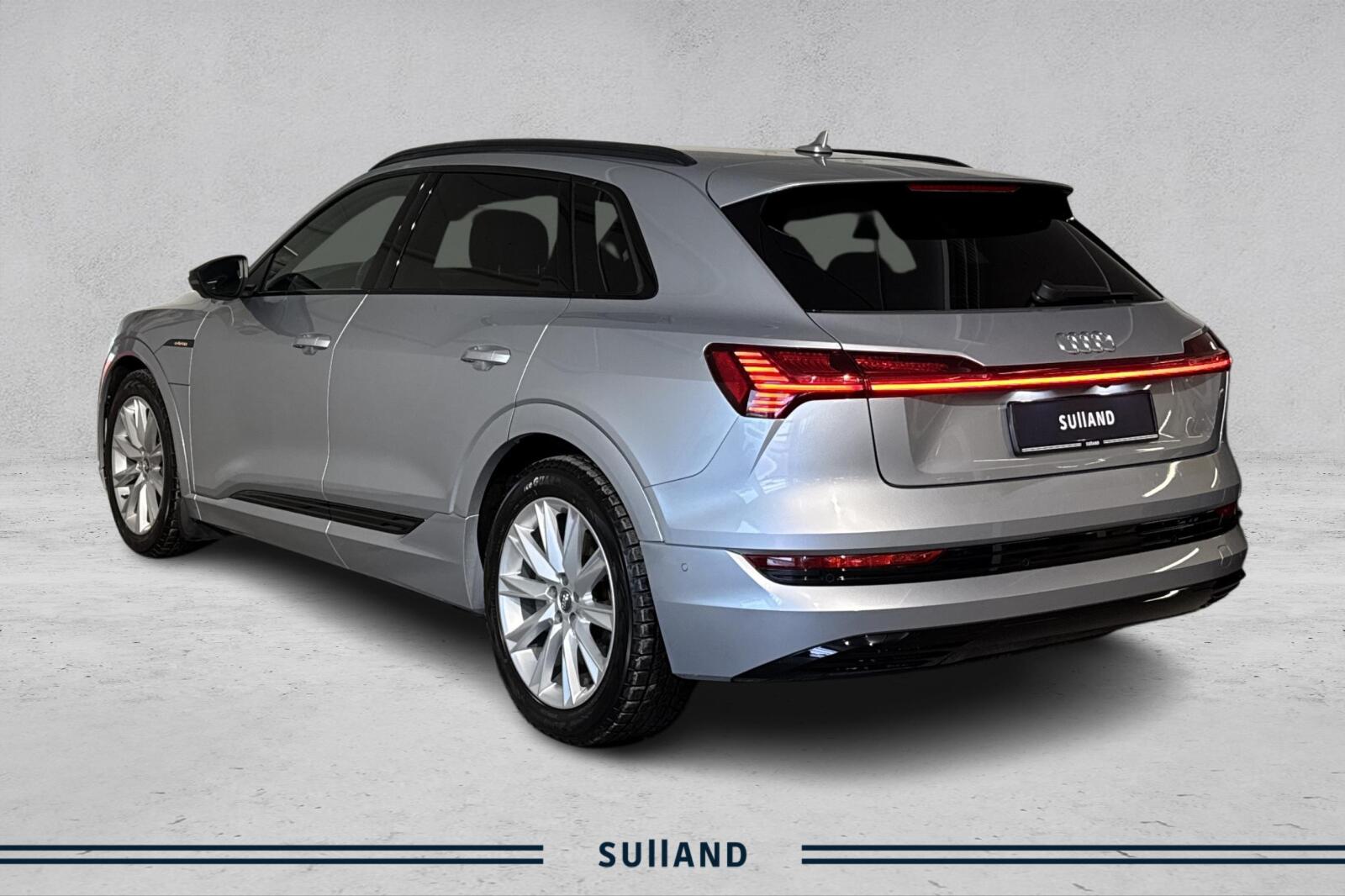 Thumnail bilde 2 av Audi e-tron 50 quattro