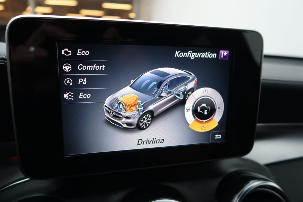 Mercedes-Benz GLC 2019 - miniatyr 16