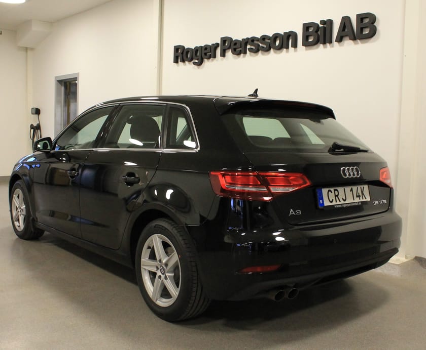 Bild 3 av Audi A3 Sportback 35 TFSI 150 HK |Adaptiv farthållare|Sound|
