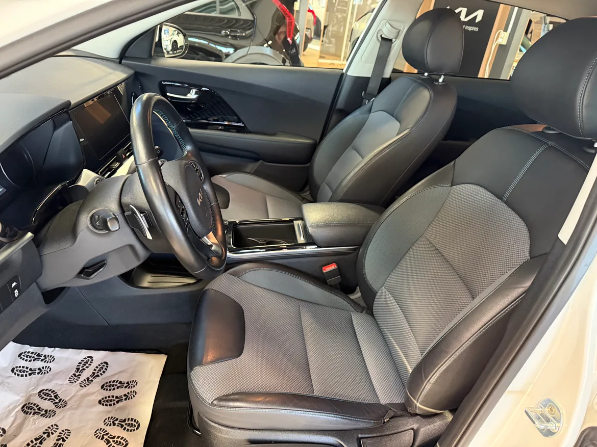 picture of a car