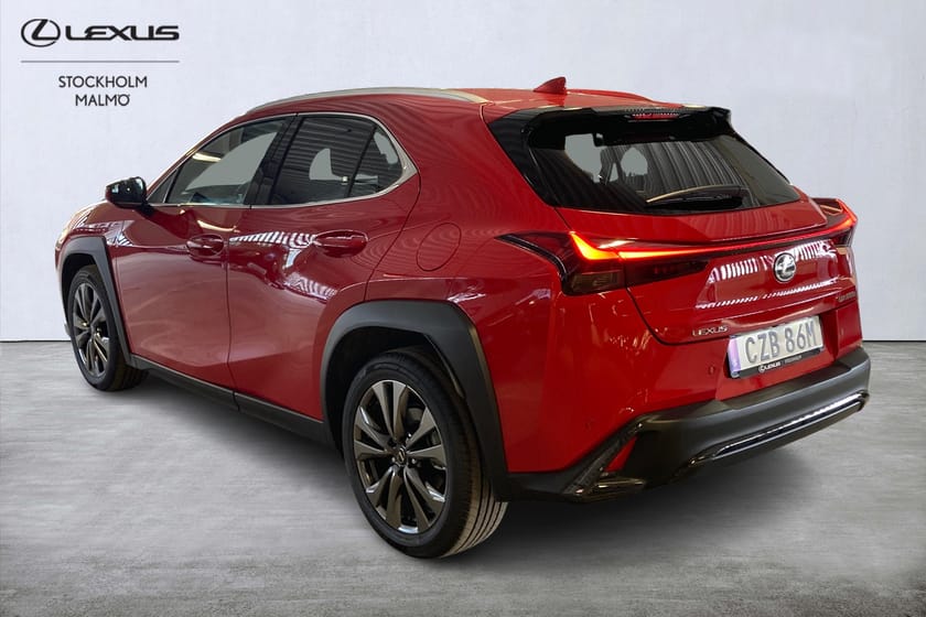 Bild 2 av Lexus UX 300h F Sport Design Skinn Navigation