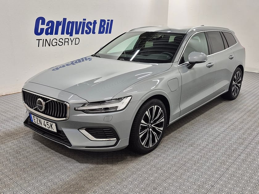 Bild 1 av Volvo V60 T6 Recharge Core Bright plug in AWD 350HK 4x4