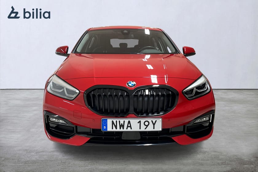 Bild 5 av BMW 118i Sport line/ PDC fram & bak/ Nav