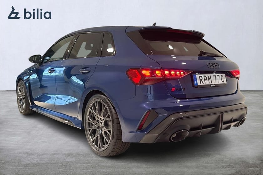 Bild 4 av Audi RS3 Sportback 2.5 TFSI Q S-Tronic,400hk/Kolfiber/HUD/M