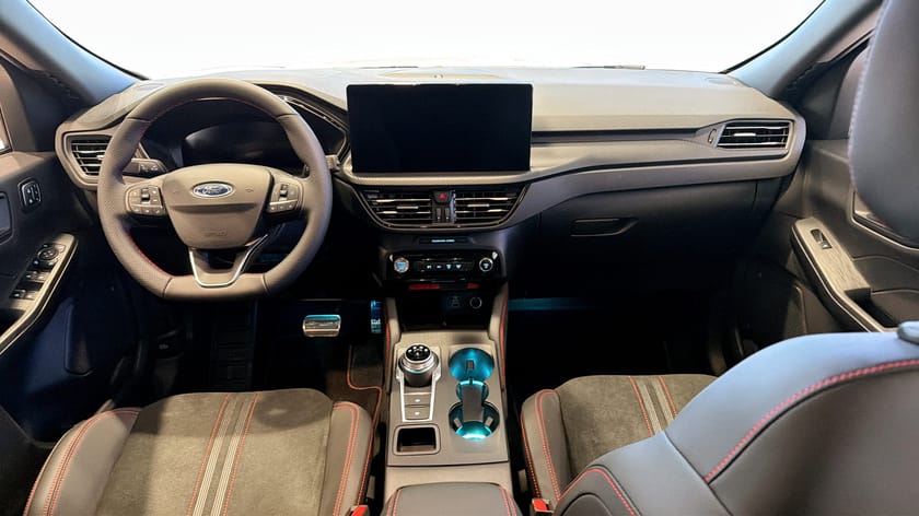 Bild 4 av Ford Kuga Plug-In Hybrid ST-LINE X 2.5 FWD 243HK