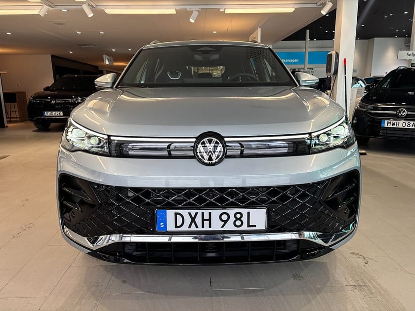 Bild 2 av Volkswagen Tiguan eHybrid R-Line-Edition SNABB LEV 4395kr/mån