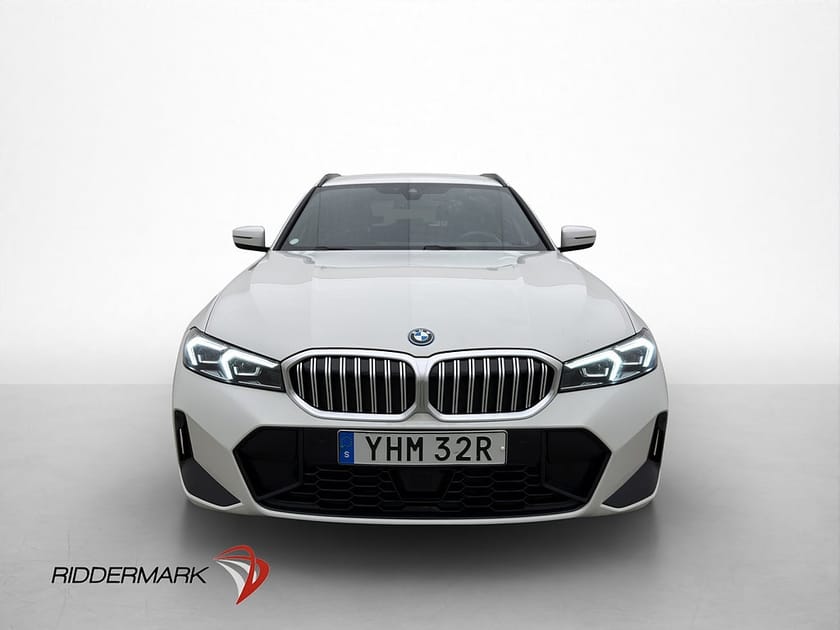 Bild 2 av BMW 330e xDrive Touring 292hk M Sport Wide Drag Kamera HiFi CarPlay