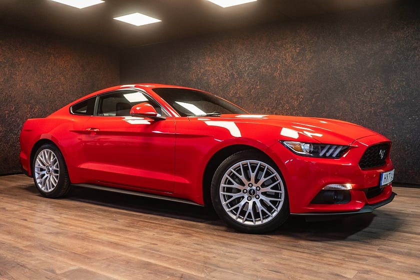 Bild 2 av Ford Mustang 317hk | Sv-såld | 1 Brukare | Shaker | 2532 kr/mån