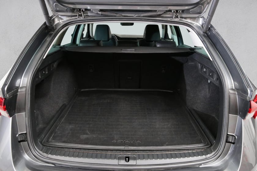 Bilde 5 av Škoda Octavia Combi iV 1,4 TSI 204hk Style /Batteritest/Webasto/Krok/DCC/+