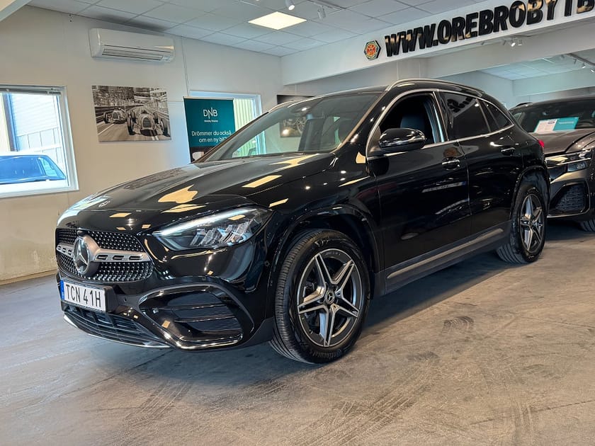 Bild 2 av Mercedes-Benz GLA 250 e 8G-DCT AMG Line Advanced Plus Värmare Ambient