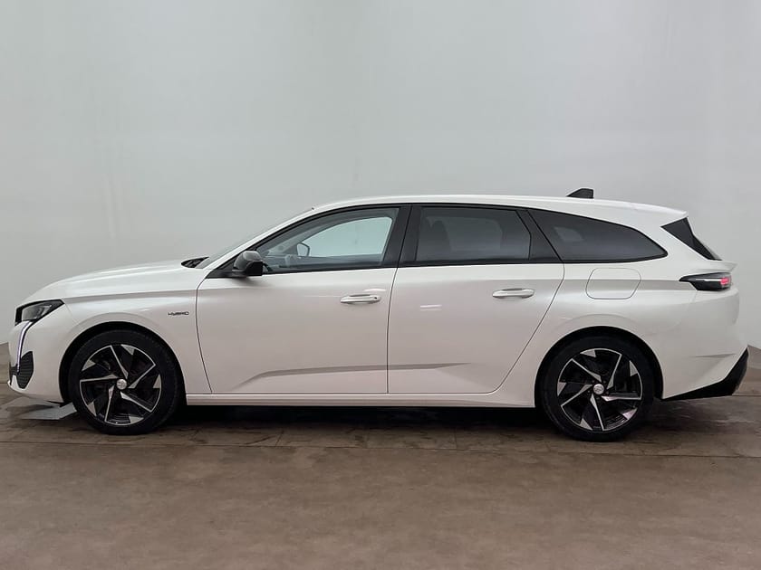 Bild 3 av Peugeot 308 SW Plug-In Hybrid 180 EAT Allure | Backkamera