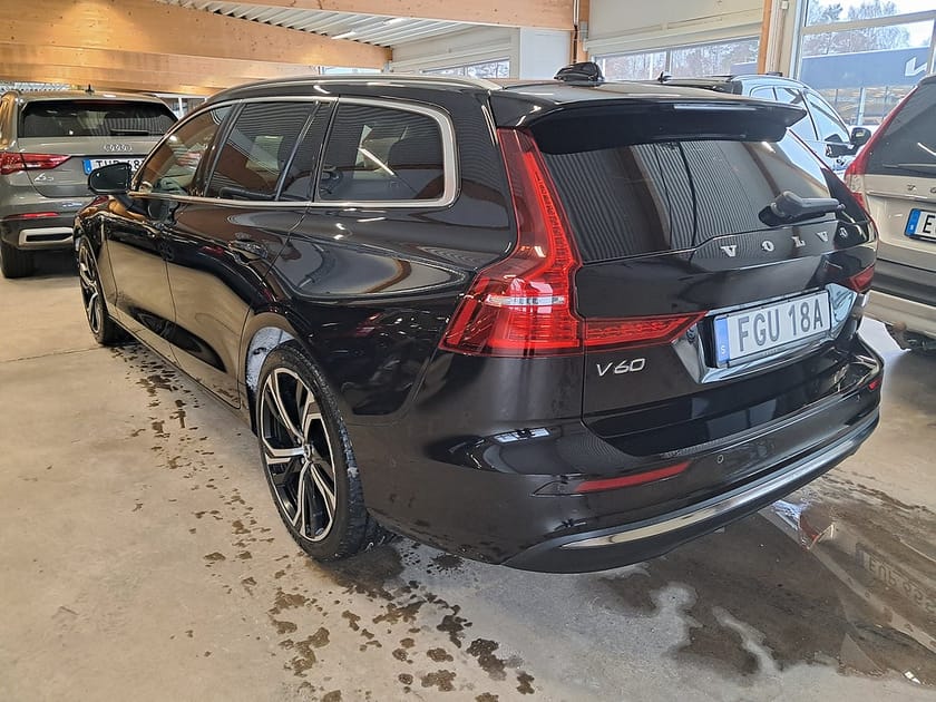 Bild 4 av Volvo V60 T6 Recharge Core Plug in AWD 350HK 4x4 Läder