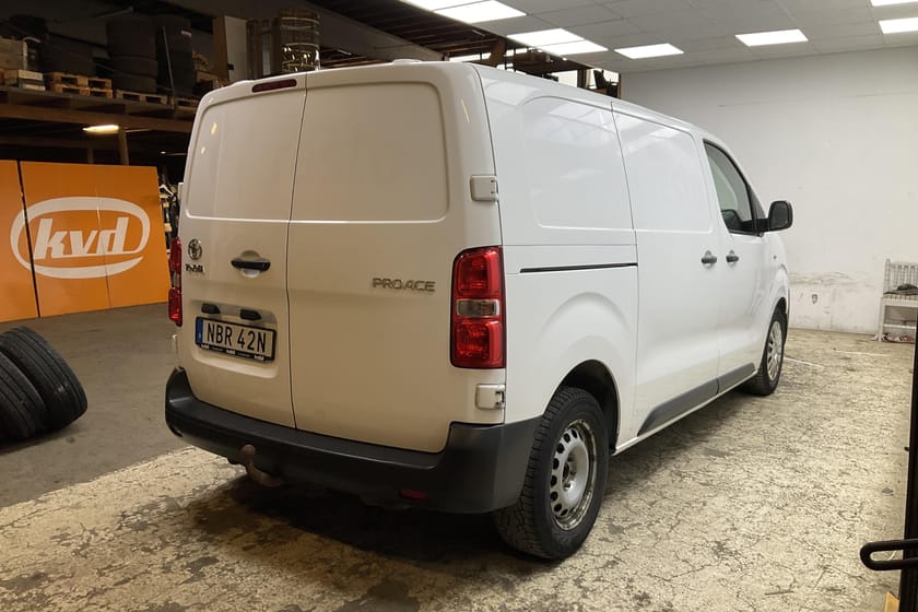 Bild 5 av Toyota Proace 2.0D (120hk) Reparationsobjekt